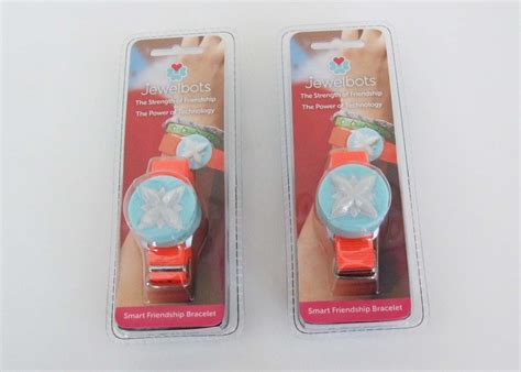 Jewelbots .